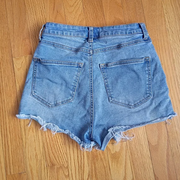 Forever 21 Women's High Rise Distressed Cut Off Denim Shorts Blue Size 26 - Picture 6 of 7